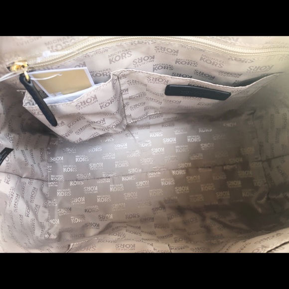 Michael Kors Ciara Large Satchel Bag Navy - Picture 8 of 8